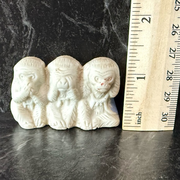 Speak No Evil, See No Evil and Hear No Evil Monkeys (Set of 3) - Picture 7 of 16